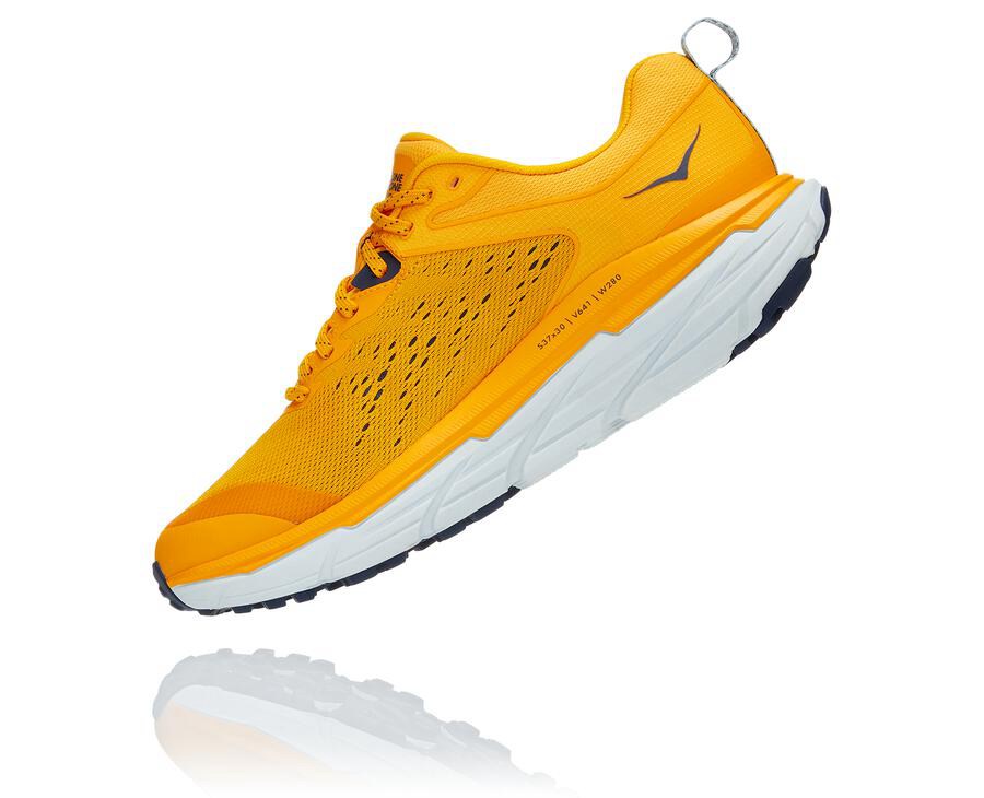 Hoka One One Mens Trail Shoes - Challenger ATR 6 - Yellow - YUQN58941